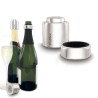 Kit Pulltex présenté avec des bouteilles et une flûte de champagne