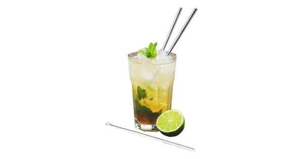 Pailles droites en inox Vin Bouquet dans un cocktail au citron vert