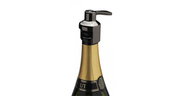 SW-101 nickel noir fermé sur une bouteille de champagne