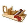 Guillotine Nerthus avec charcuterie découpée sur le support en bois