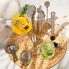 Cocktails servis avec les accessoires du coffret Vacu Vin