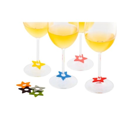 Marque-verres Étoiles Koala de différentes couleurs sur des verres à pied