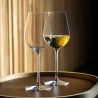 Verres Hommage 38 cl Lehmann présentés avec du vin blanc