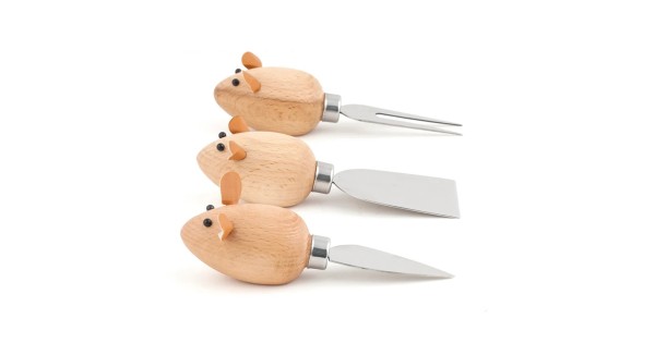 Trois couteaux à fromage Souris Kikkerland, manches en bois et lames inox