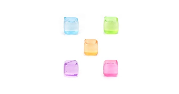 Glaçons Kikkerland translucides de différentes couleurs