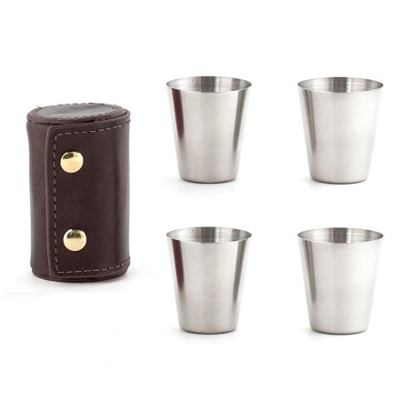 Quatre verres à shot inox Kikkerland avec leur étui en cuir brun