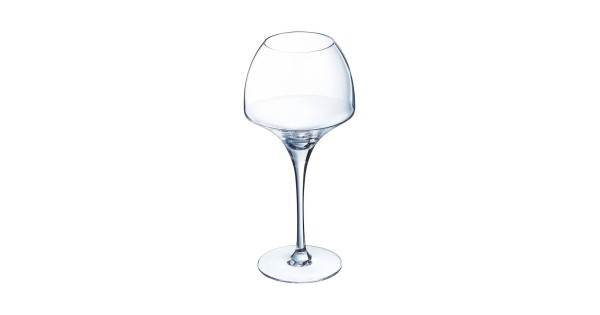 Verre Open Up Soft Chef & Sommelier, vue de biais du calice angulaire