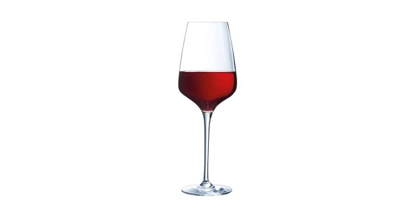 Verre Sublym 45 cl Chef & Sommelier rempli de vin rouge