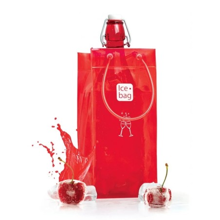 Sac rafraîchisseur Ice.Bag Classic rouge cerise Cherry Red présenté avec une bouteille