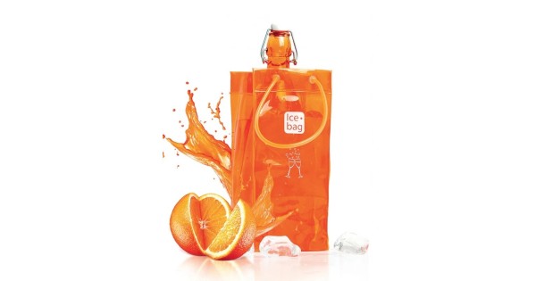 Sac rafraîchisseur Ice.Bag Classic orange présenté avec une bouteille