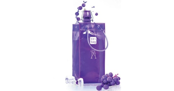 Sac rafraîchisseur Ice.Bag Classic violet Purple présenté avec une bouteille