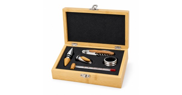 Coffret sommelier Pradel Excellence ouvert, cinq accessoires rangés dans la boîte