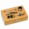 Coffret bambou Pradel Excellence avec les accessoires posés sur le couvercle