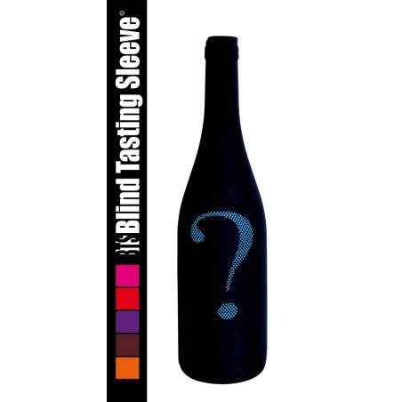 Chaussette noire Blind Tasting Sleeve sur une bouteille avec point d’interrogation bleu