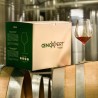 Boîte ŒnoXpert des Œnologues de France avec un verre de vin